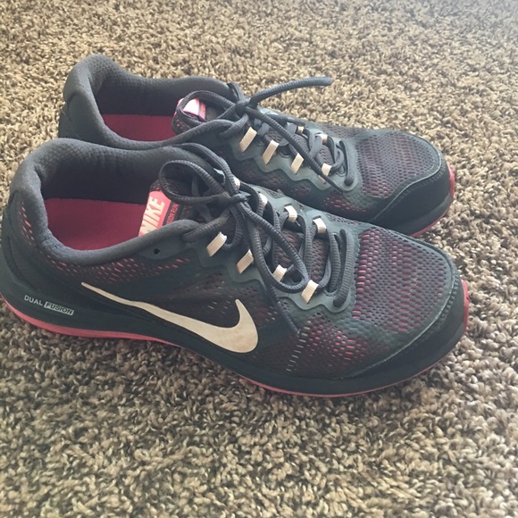 Nike Dual Fusion Running Shoes - Picture 1 of 5